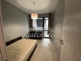 1 chambre Kolhozen pazar, Varna 7