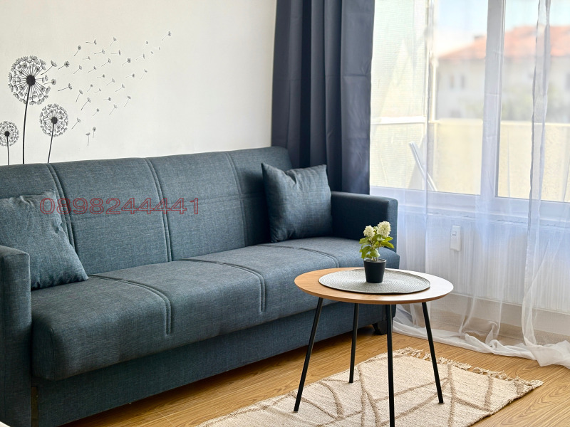 Дава под Наем 1-СТАЕН в град Перник, Изток - 40 кв.м / 300 € » 586.75 лв.