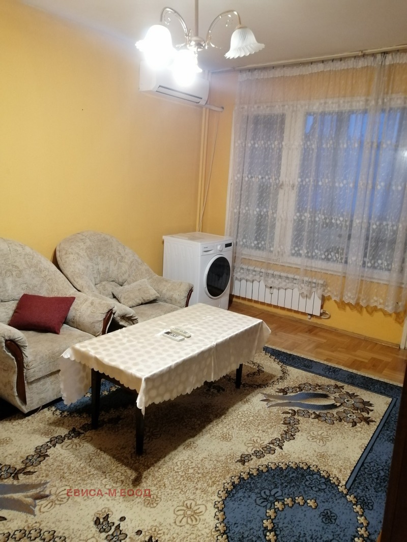 Te huur  Studio Sofia , Nadezjda 1 , 50 m² | 94125644 - afbeelding [3]