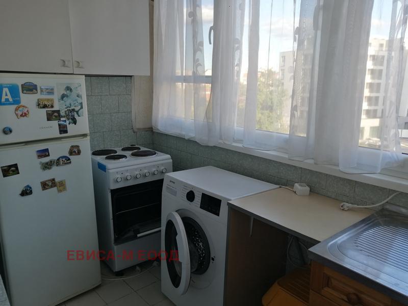 Te huur  Studio Sofia , Nadezjda 1 , 50 m² | 94125644 - afbeelding [9]