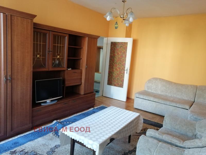 Te huur  Studio Sofia , Nadezjda 1 , 50 m² | 94125644 - afbeelding [2]