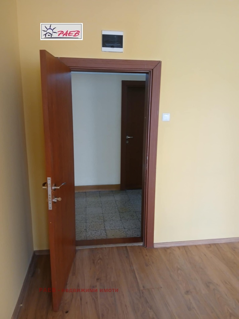Vuokrattavana  Toimisto Ruse , Hašove , 45 neliömetriä | 55871619 - kuva [5]