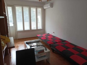 2 Schlafzimmer Mladeschki Halm, Plowdiw 1