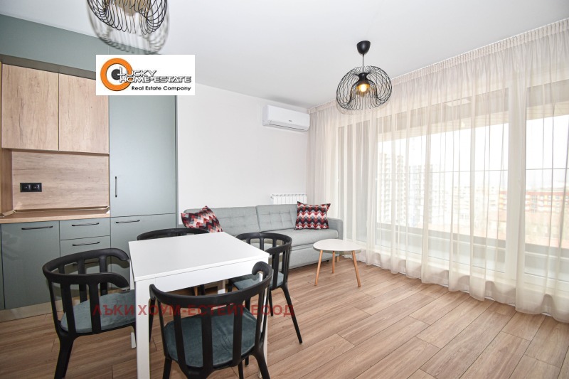 A louer  1 chambre Sofia , Bakston , 60 m² | 80429285