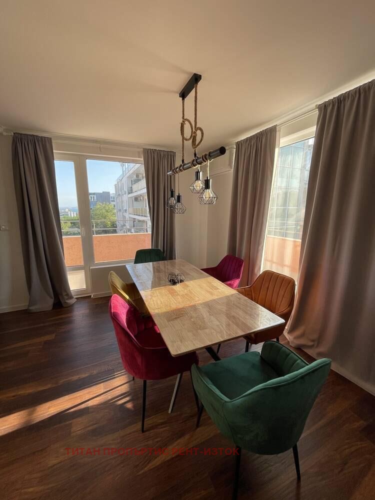 Kiadó  3+ hálószoba Burgas , Sarafovo , 180 négyzetméter | 62315983