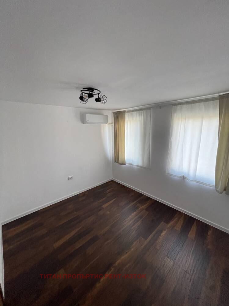 Kiadó  3+ hálószoba Burgas , Sarafovo , 180 négyzetméter | 62315983 - kép [12]