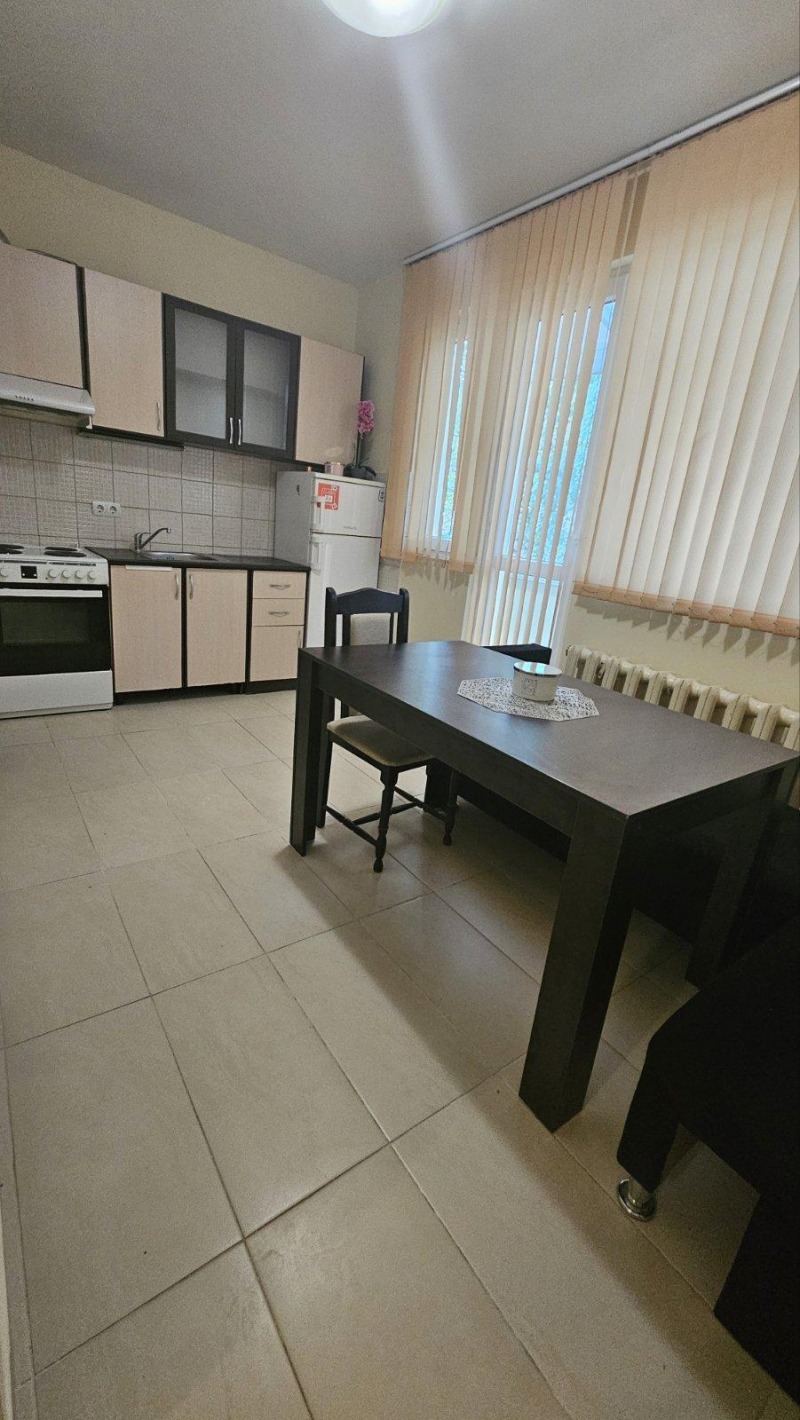 Издаје се  1 спаваћа соба Софија , Лозенец , 75 м2 | 65023384 - слика [2]