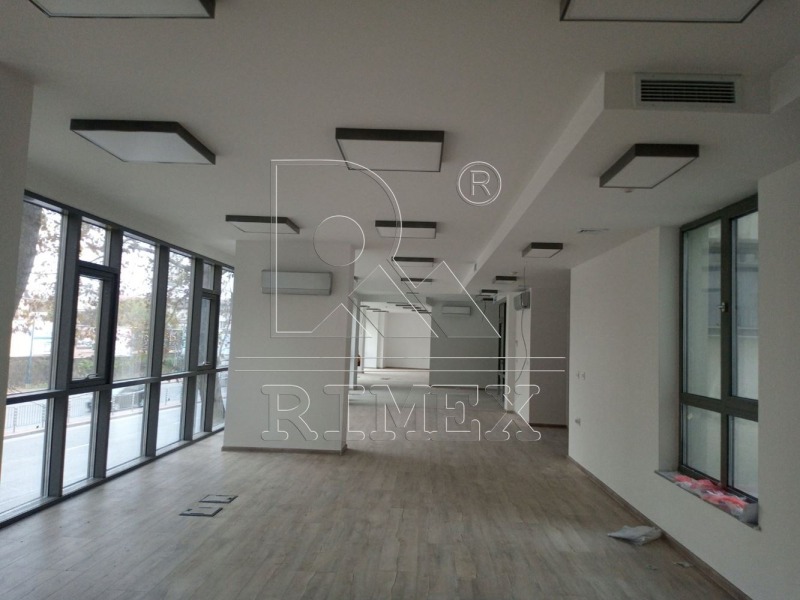 Da affittare  Ufficio Plovdiv , Tsentar , 280 mq | 85528139 - Immagine [4]