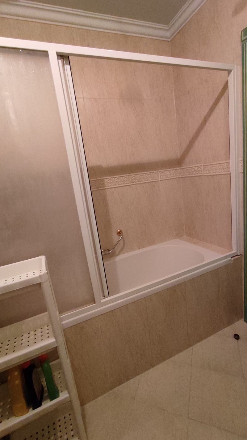 Дава под наем 3-СТАЕН, гр. София, Лозенец, снимка 10 - Апартаменти - 52457535