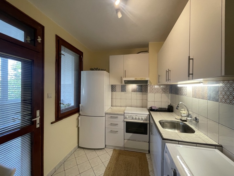 Zu vermieten  1 Schlafzimmer Burgas , Zentar , 65 qm | 86795692 - Bild [7]