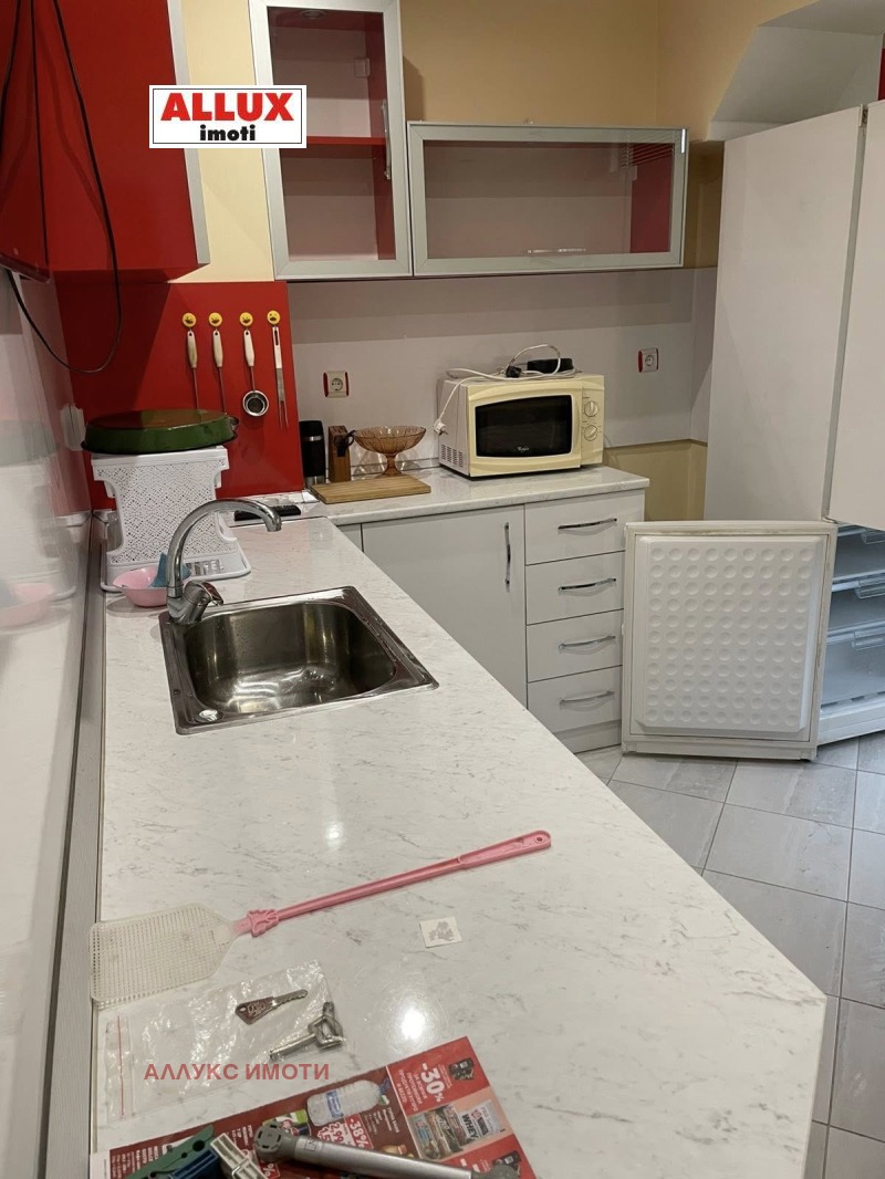 Дава под наем 2-СТАЕН, гр. Русе, Широк център