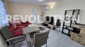 Hus Gulv m-t Dolna Traka, Varna 1