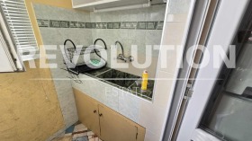 Hus Gulv m-t Dolna Traka, Varna 5