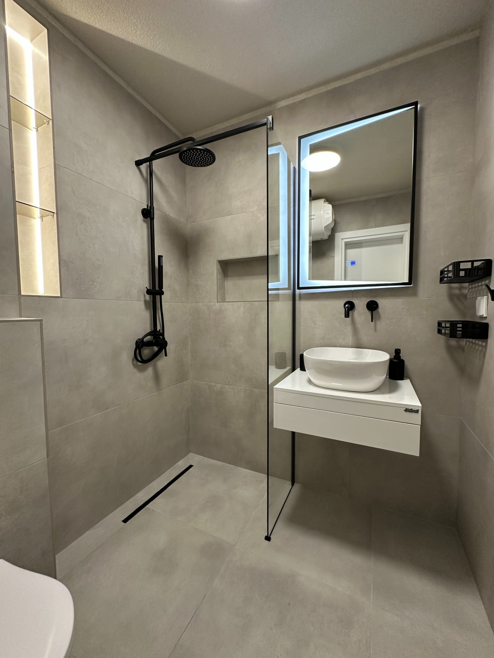 Дава под наем 2-СТАЕН, гр. София, Връбница 1, снимка 12 - Апартаменти - 54162022