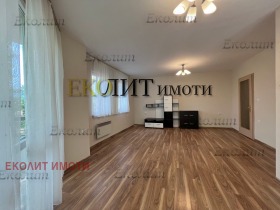 2 camere da letto Geo Milev, Sofia 4