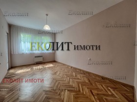 2 camere da letto Geo Milev, Sofia 6