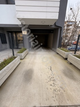 Дава под наем  Гараж, Паркомясто, град Велико Търново