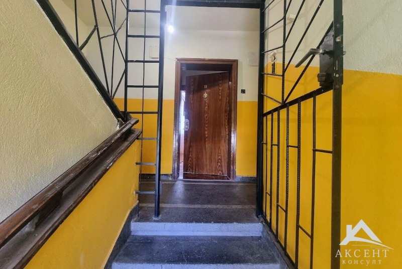 Kiralık  1 yatak odası Pernik , Centar , 60 metrekare | 81955502 - görüntü [3]