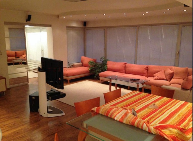 Zu vermieten  2 Schlafzimmer Sofia , Lozenez , 92 qm | 67475358