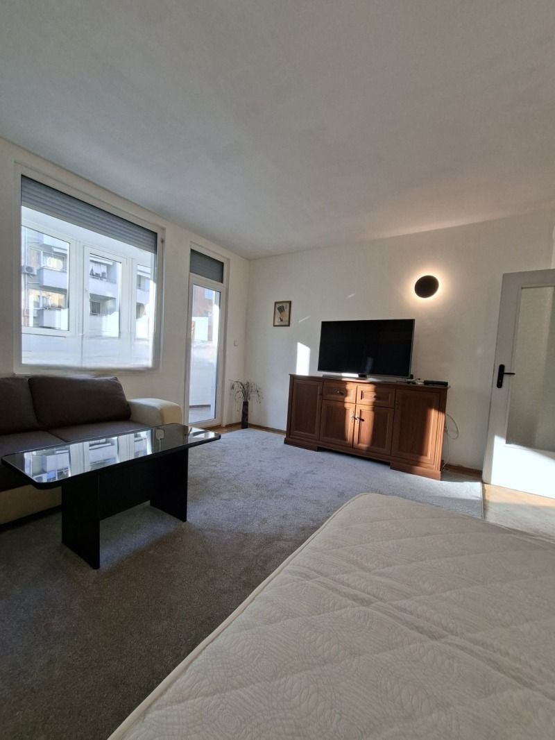 Дава под наем 3-СТАЕН, гр. Пловдив, Каменица 1