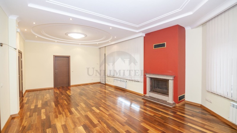 A louer  Maison Sofia , Tsentar , 647 m² | 98099282 - image [6]