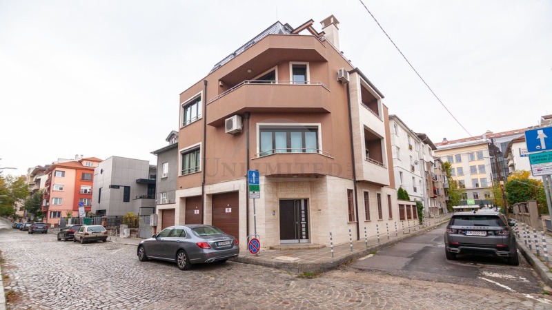 A louer  Maison Sofia , Tsentar , 647 m² | 98099282