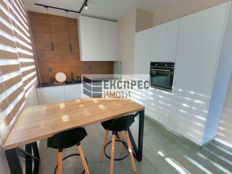 Дава под наем КЪЩА, гр. Варна, Чайка