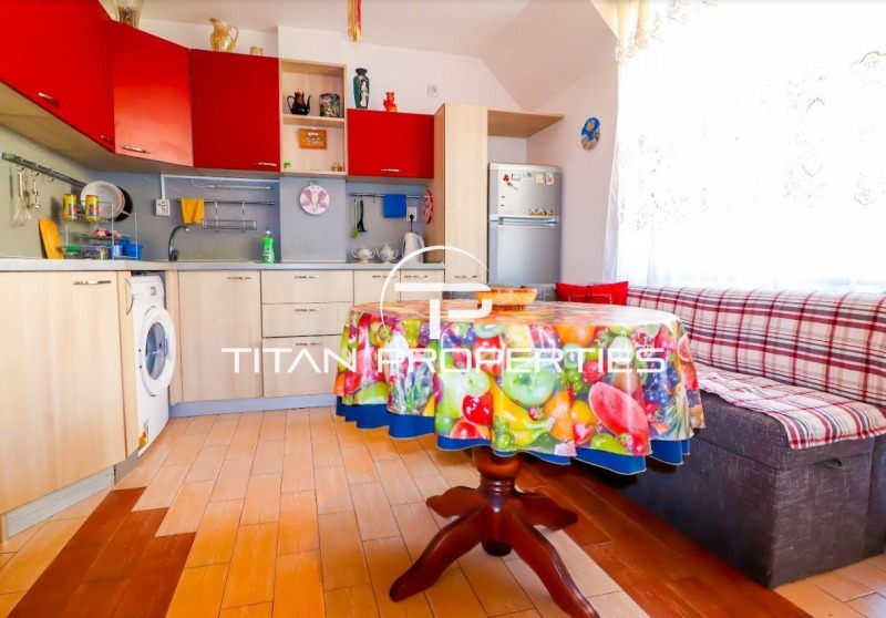 Дава под Наем 2-СТАЕН в град Варна, Център - 50 кв.м / 550 € » 1 075.71 лв., ТИТАН ПРОПЪРТИС ВАРНА