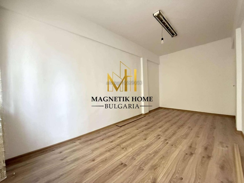 K pronájmu  Kancelář Burgas , Centar , 20 m2 | 98393501 - obraz [3]