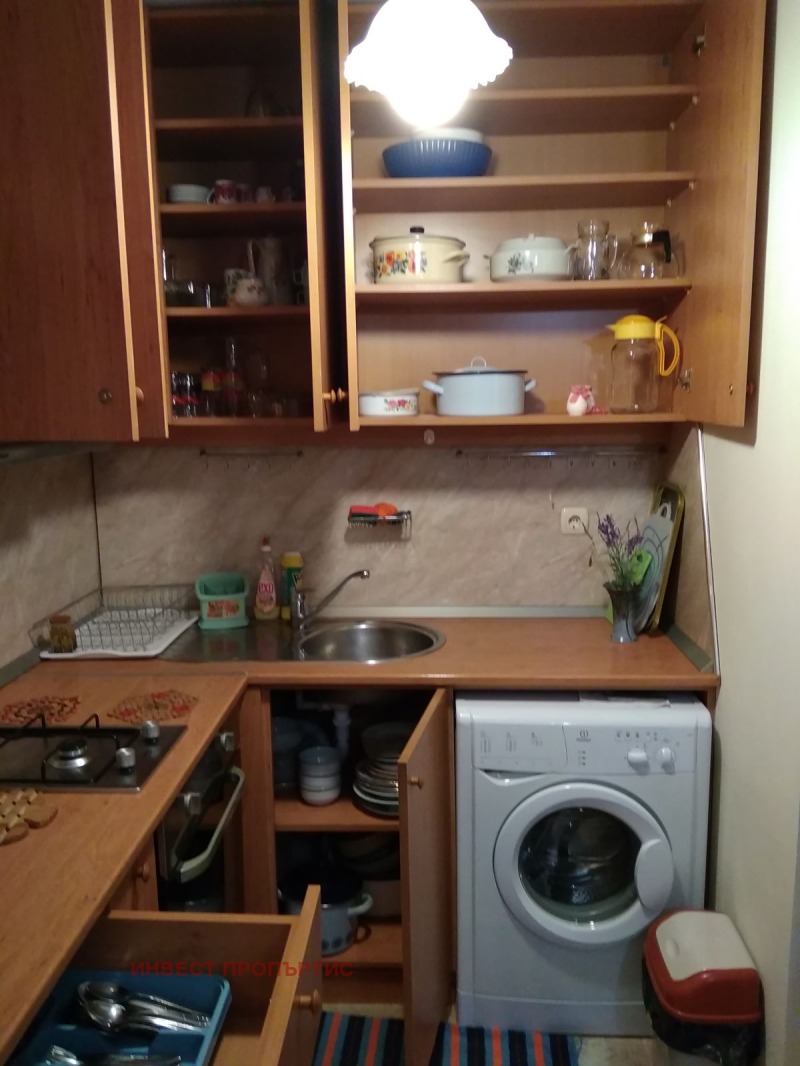 Дава под наем 3-СТАЕН, гр. София, Карпузица, снимка 6 - Апартаменти - 52570908