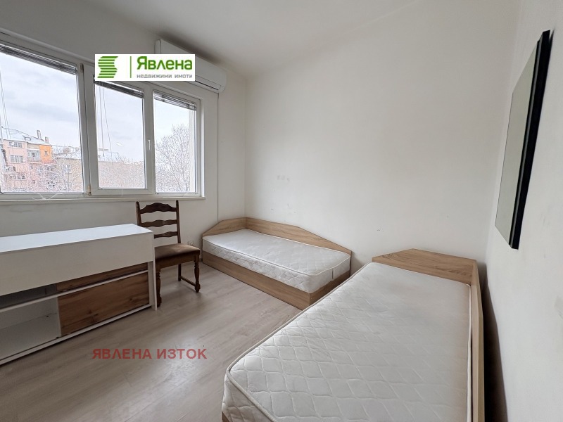 Дава под наем 3-СТАЕН, гр. София, Център, снимка 2 - Апартаменти - 53429638