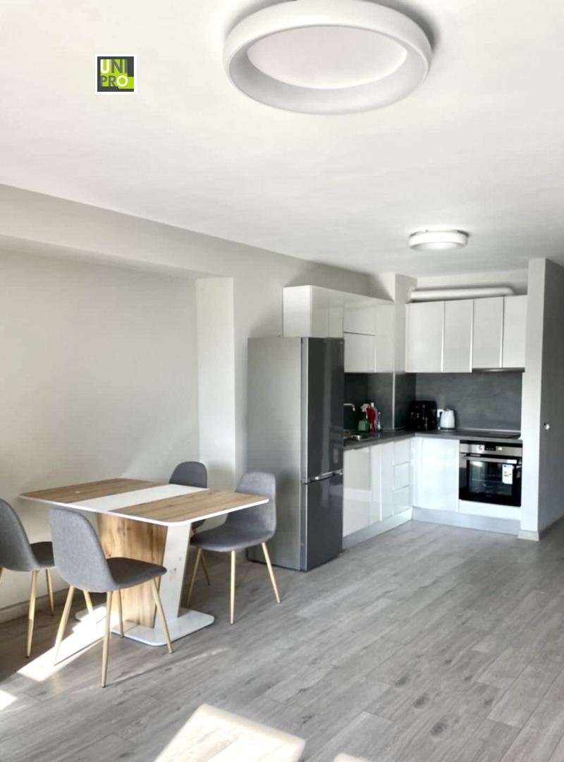 Дава под наем 3-СТАЕН, гр. София, Център