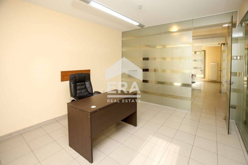 Издаје се  Канцеларија Софија , Центар , 105 м2 | 49037610 - слика [8]
