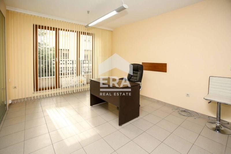 Издаје се  Канцеларија Софија , Центар , 105 м2 | 49037610 - слика [5]