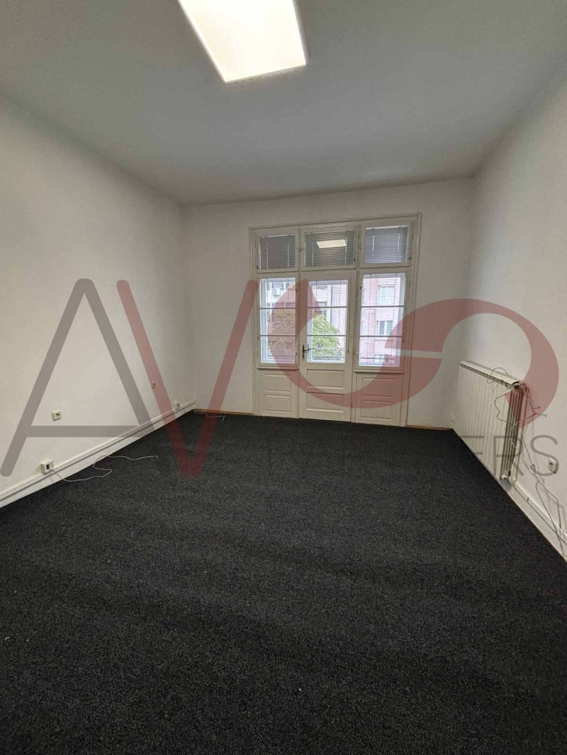 Дава под наем  Офис град София , Център , 140 кв.м | 57633578 - изображение [2]