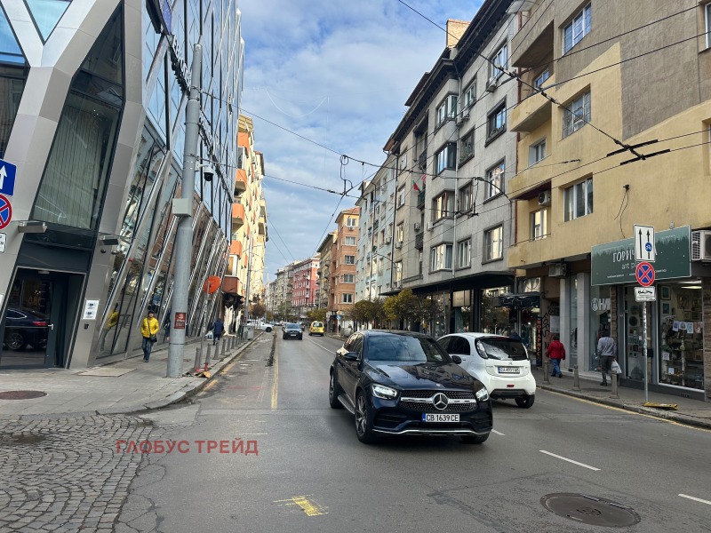 Под наем МАГАЗИН, град София, Център • 800 € / 1564.66 лв. • 33488611 1