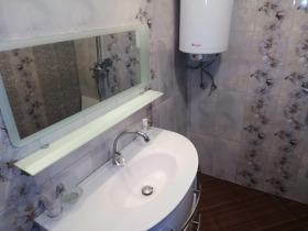 2 bedroom Vazrazhdane, Burgas 7