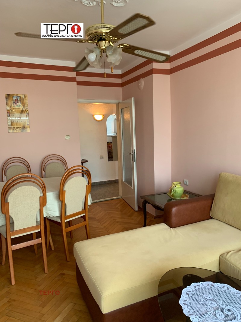 Kiadó  1 hálószoba Ruse , Centar , 65 négyzetméter | 42213341 - kép [2]