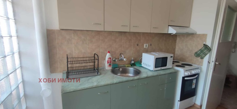 Zu vermieten  3 Schlafzimmer Plowdiw , Zentar , 110 qm | 35418085 - Bild [8]