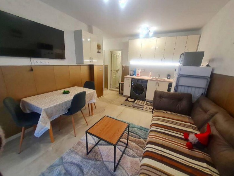 K pronájmu  1 ložnice Varna , Centar , 50 m2 | 90496086 - obraz [3]