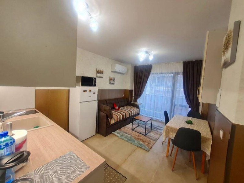 K pronájmu  1 ložnice Varna , Centar , 50 m2 | 90496086 - obraz [4]