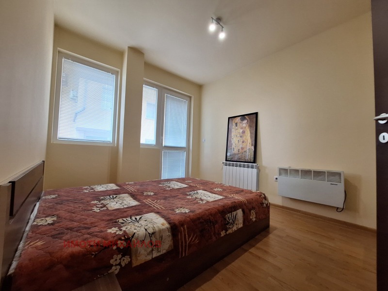 Дава под нем  2-стаен, град София, Манастирски ливади •  450 EUR • ID 43181299 — holmes.bg - [1] 