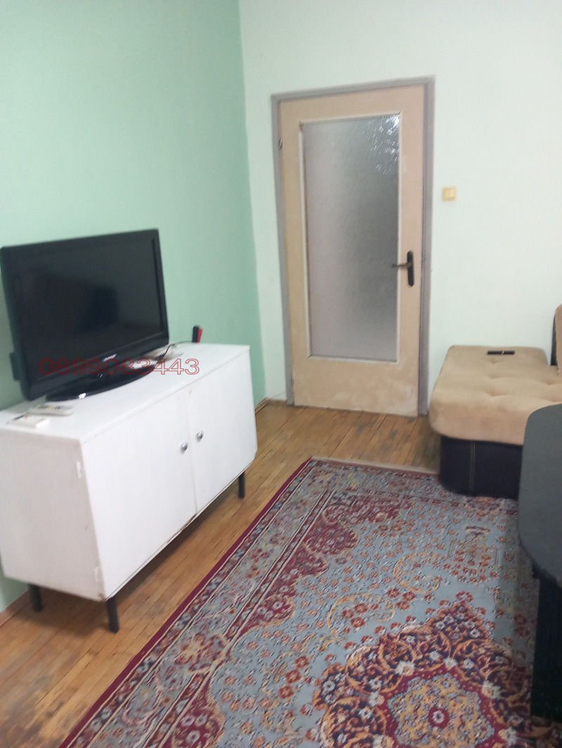 Дава под наем 3-СТАЕН, гр. Пловдив, Кършияка, снимка 2 - Апартаменти - 53176768