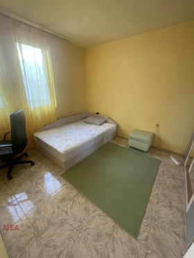 1 chambre Chirok tsentar, Pleven 1