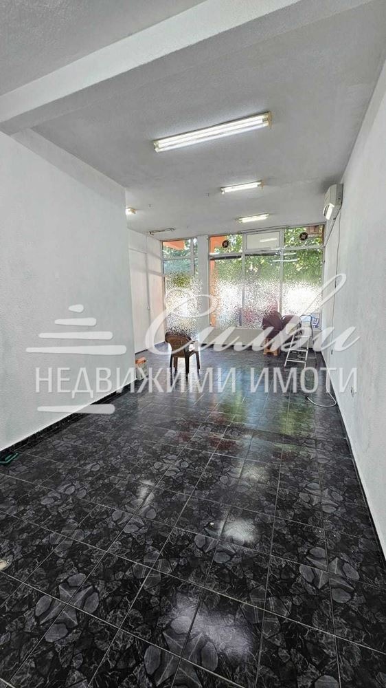 Дава под наем  Магазин град Търговище , Център , 65 кв.м | 88022904 - изображение [2]