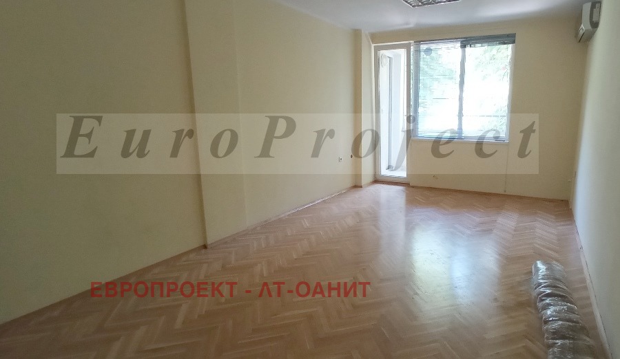 Дава под наем 2-СТАЕН, гр. София, Център, снимка 2 - Апартаменти - 55172075
