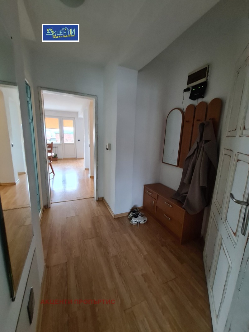 Дава под наем 2-СТАЕН, гр. Велико Търново, Център, снимка 4 - Апартаменти - 52709668