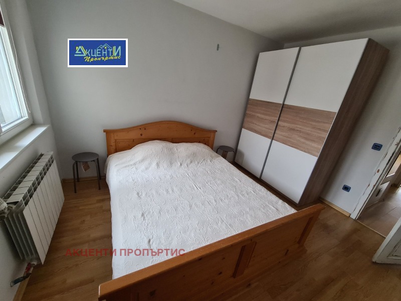 Дава под наем 2-СТАЕН, гр. Велико Търново, Център, снимка 12 - Апартаменти - 52709668