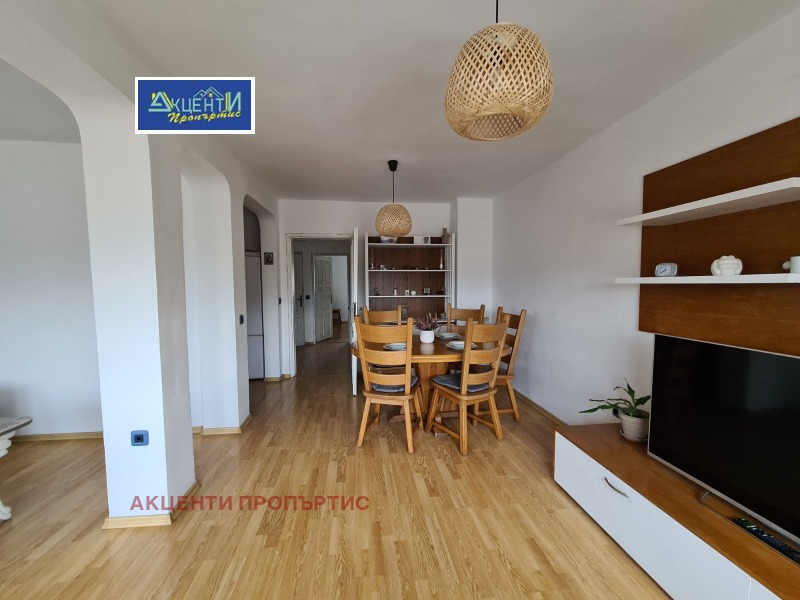 Дава под наем 2-СТАЕН, гр. Велико Търново, Център, снимка 8 - Апартаменти - 52709668