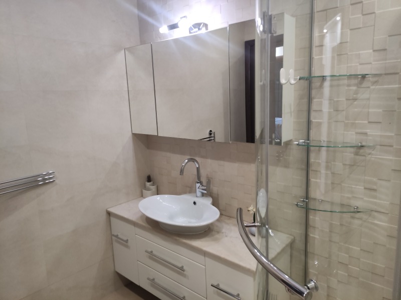 Дава под наем  4-стаен град София , Изток , 180 кв.м | 78066006 - изображение [14]